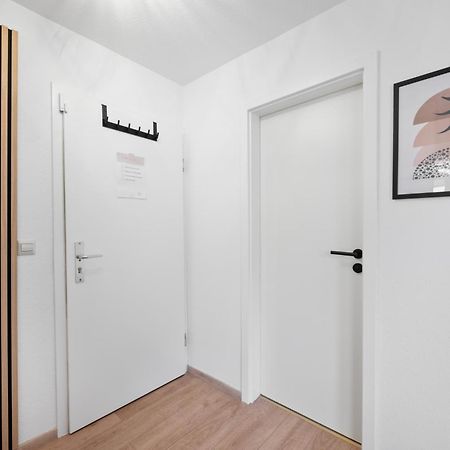 Malu Rooms - Im Stadtzentrum, Smarttv, Netflix, 24H Checkin ลุดวิกสบูร์ก ภายนอก รูปภาพ